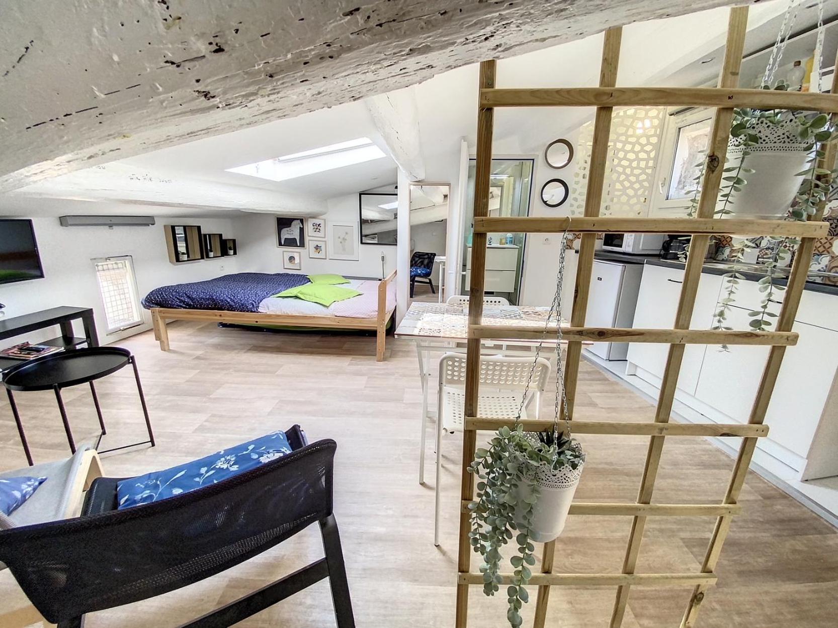 Petit St Louis Studio Mansarde Atypique Climatise Sète Exteriér fotografie